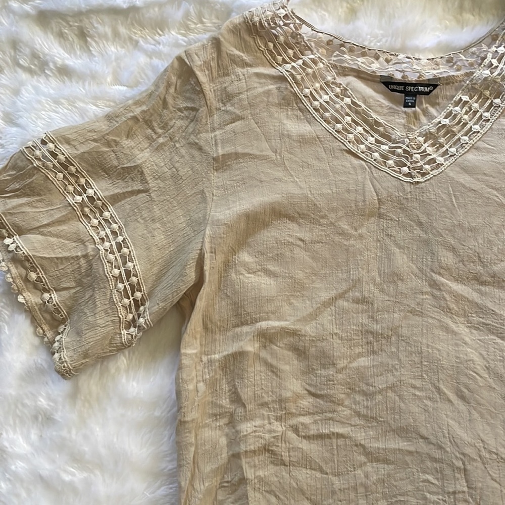 Beachy Top - Picture 2 of 3